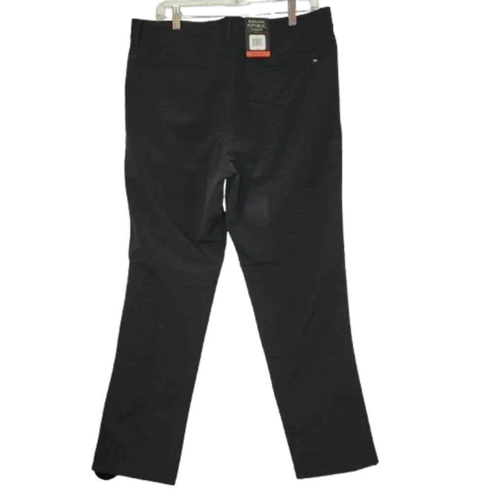 NWT Banana Republic Flat Front Lightweight Pants Size 34X30 Straight Leg Chino